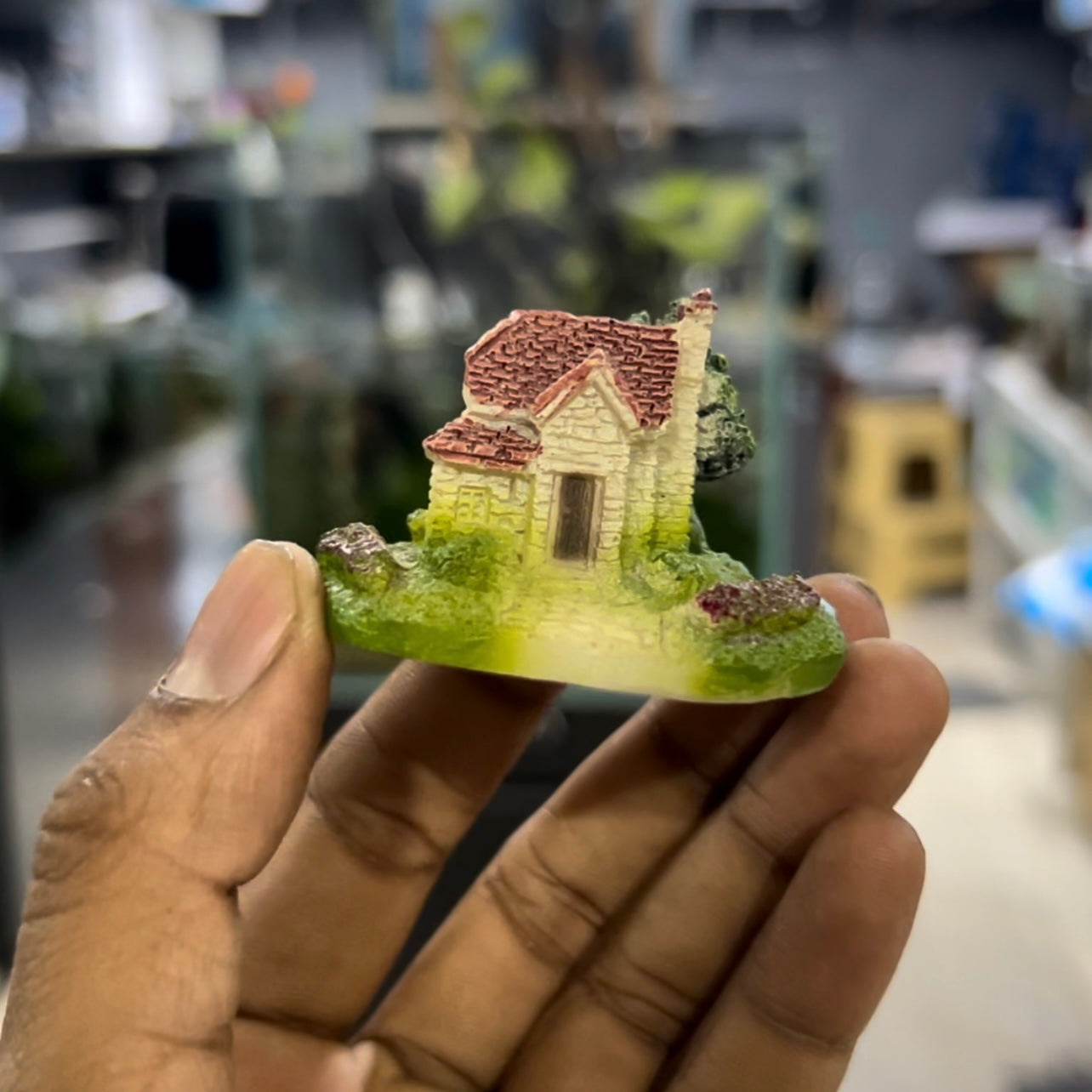 Mini house toy | random - single