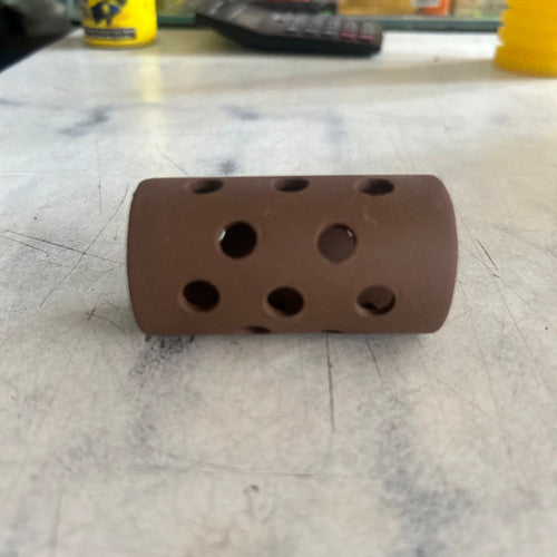 Clay toy (Shrimp hiding & breeding roll)