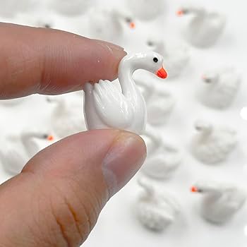 Swan ( 2-3 cms)