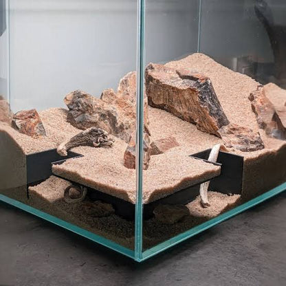 Bottom cave | Hiding spot | VAC004